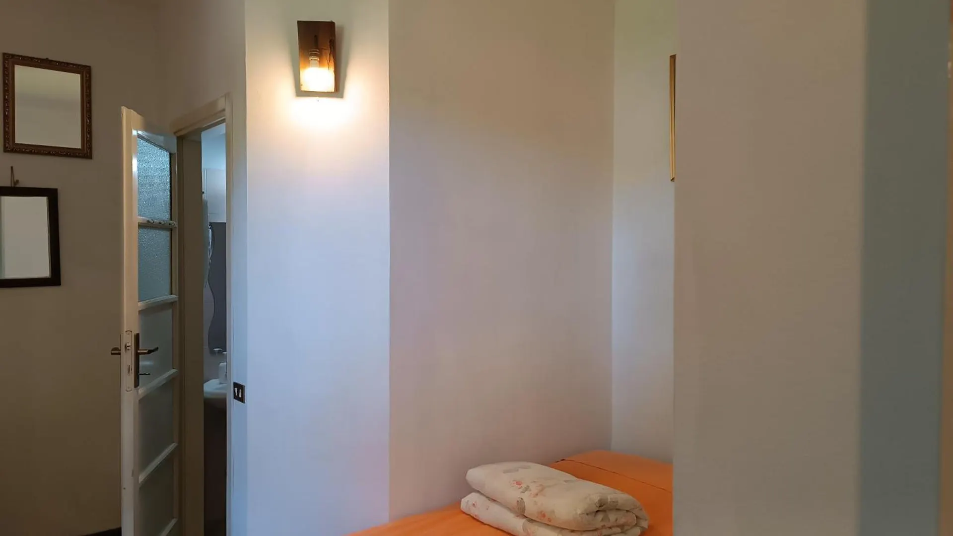 Viandante Apartment Lecco 0*,